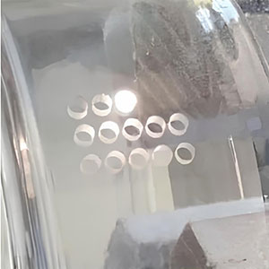 Láser-borosilicato-glass-trilling-Machine3