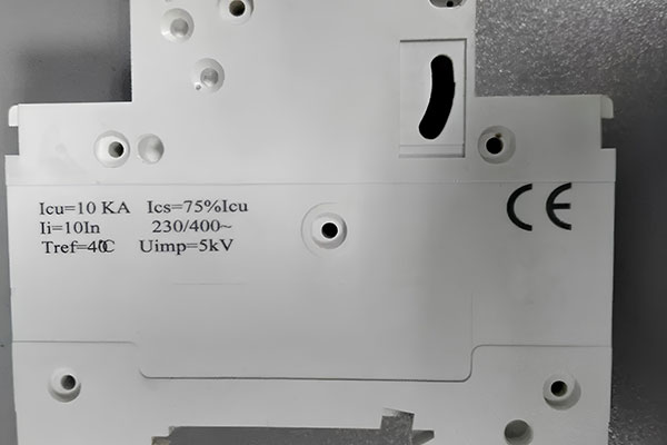 الإلكترونيات-&-البلاستيك-الصناعة