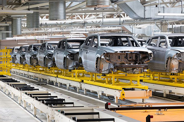 تصنيع السيارات