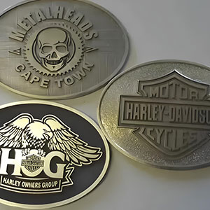 تعميق بالليزر بعمق يدوي على اليابان المعدن