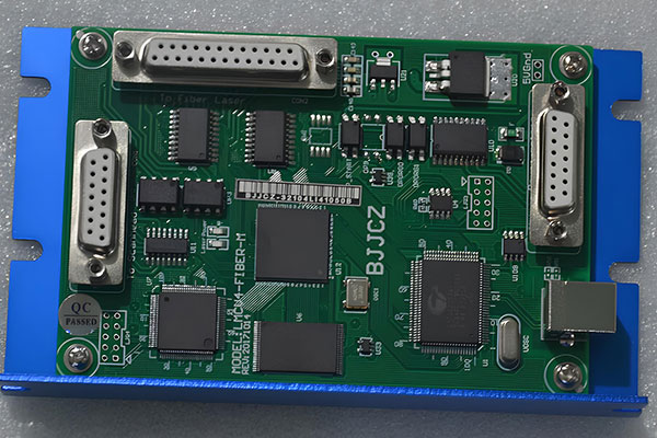 بطاقة التحكم